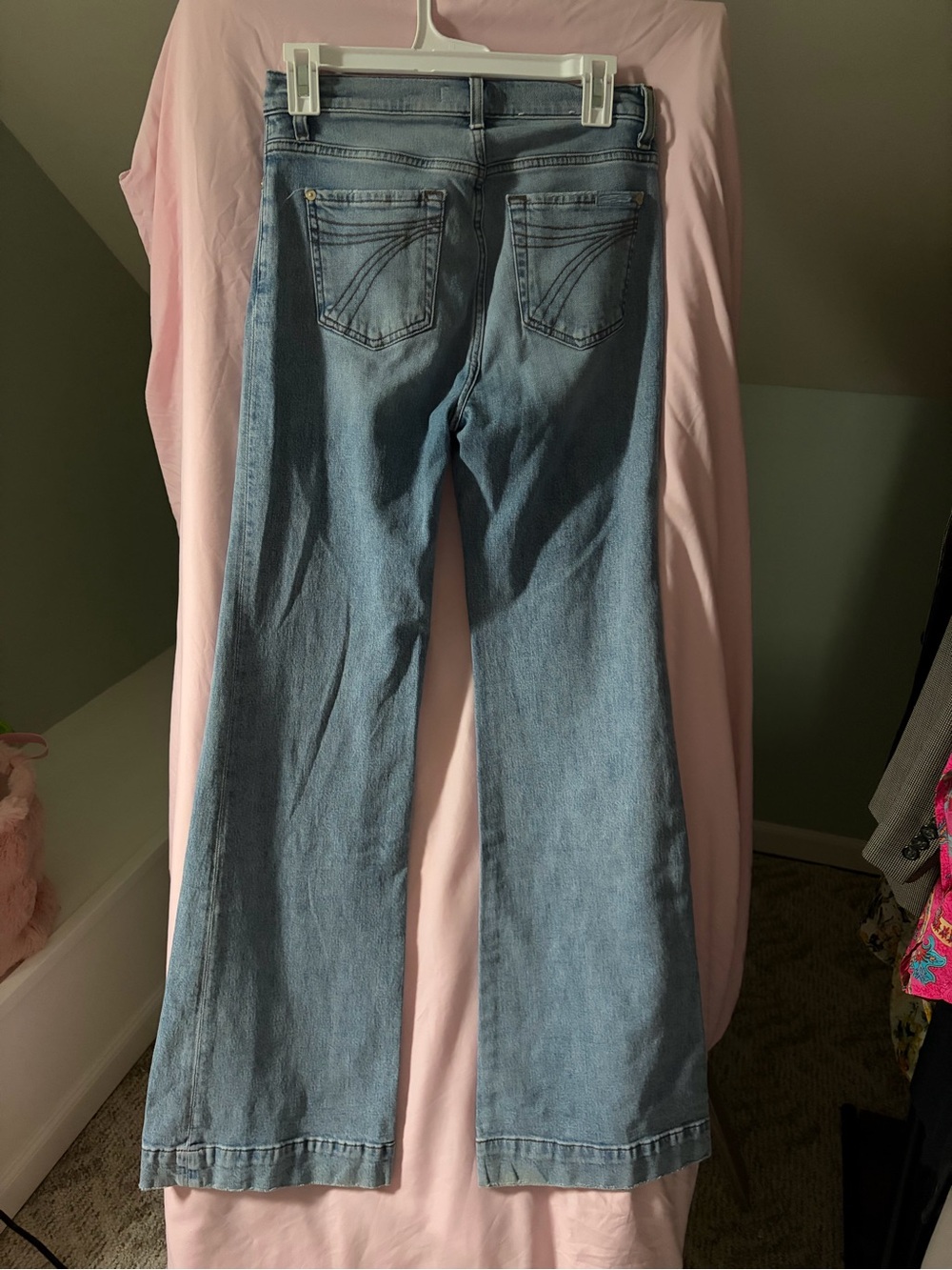 7 For All Mankind Dojo wide-leg flare jeans in a light wash denim size 27 - Picture 4 of 9